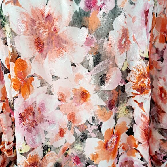 Stem & Vine V-neck Lightweight Floral Print Top - Picture 7 of 8